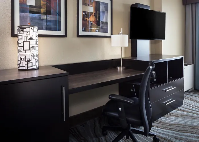 Hotel Rock Island-quad Cities By Ihg
