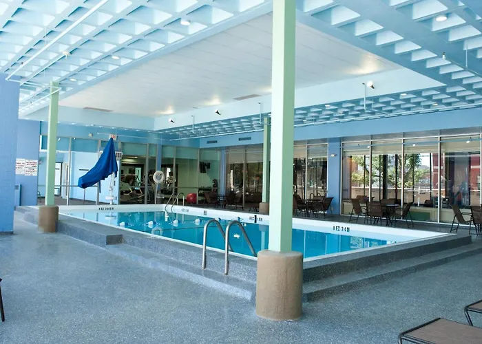 Hotel Rock Island-quad Cities By Ihg 3*