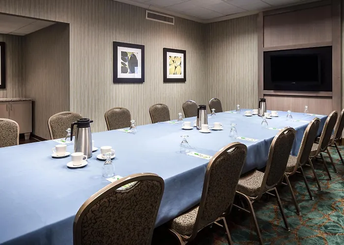 Rock Island-quad Cities By Ihg Hotel