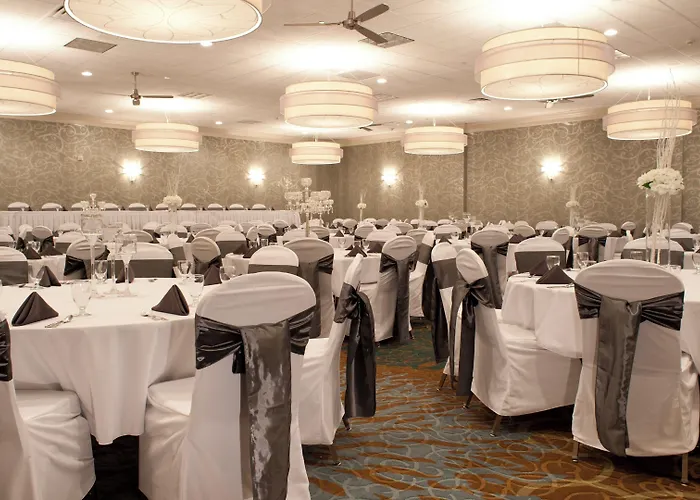 Rock Island-quad Cities By Ihg Hotel 3*
