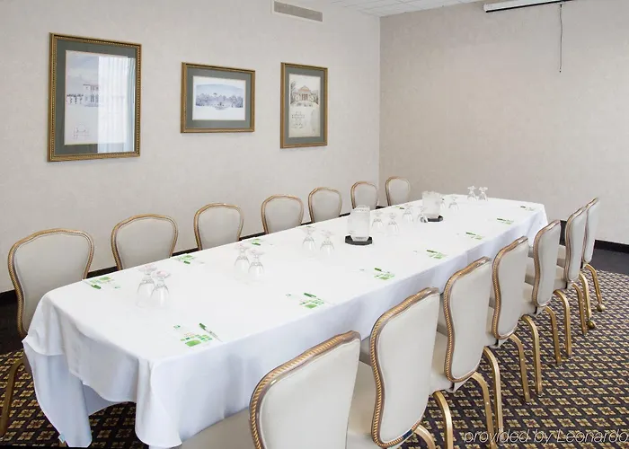 Rock Island-quad Cities By Ihg Hotel 3*
